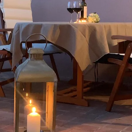 Il Grillo Sull'olivo Camaiore