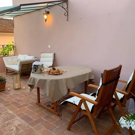 Il Grillo Sull'olivo Feriehus Camaiore