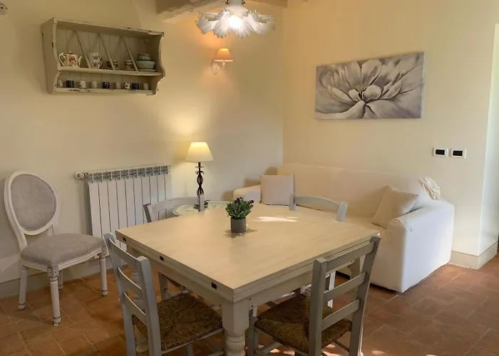 Il Grillo Sull'olivo Feriehus